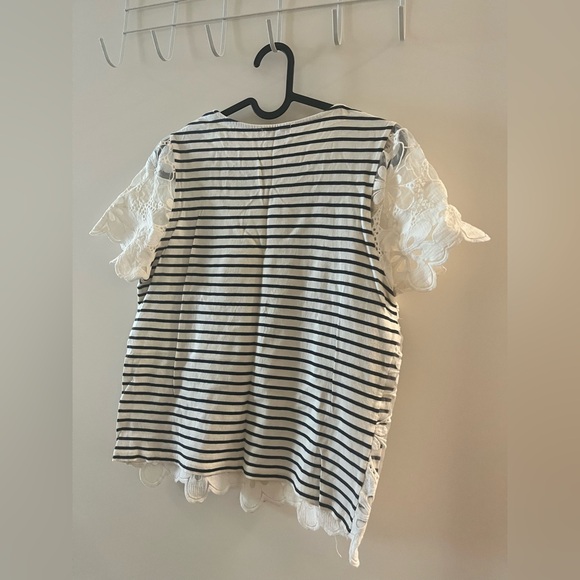 Short-Sleeve Embroidered Top - Picture 2 of 2